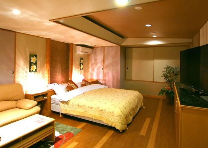 Aura Resort Iga (Adults Only)